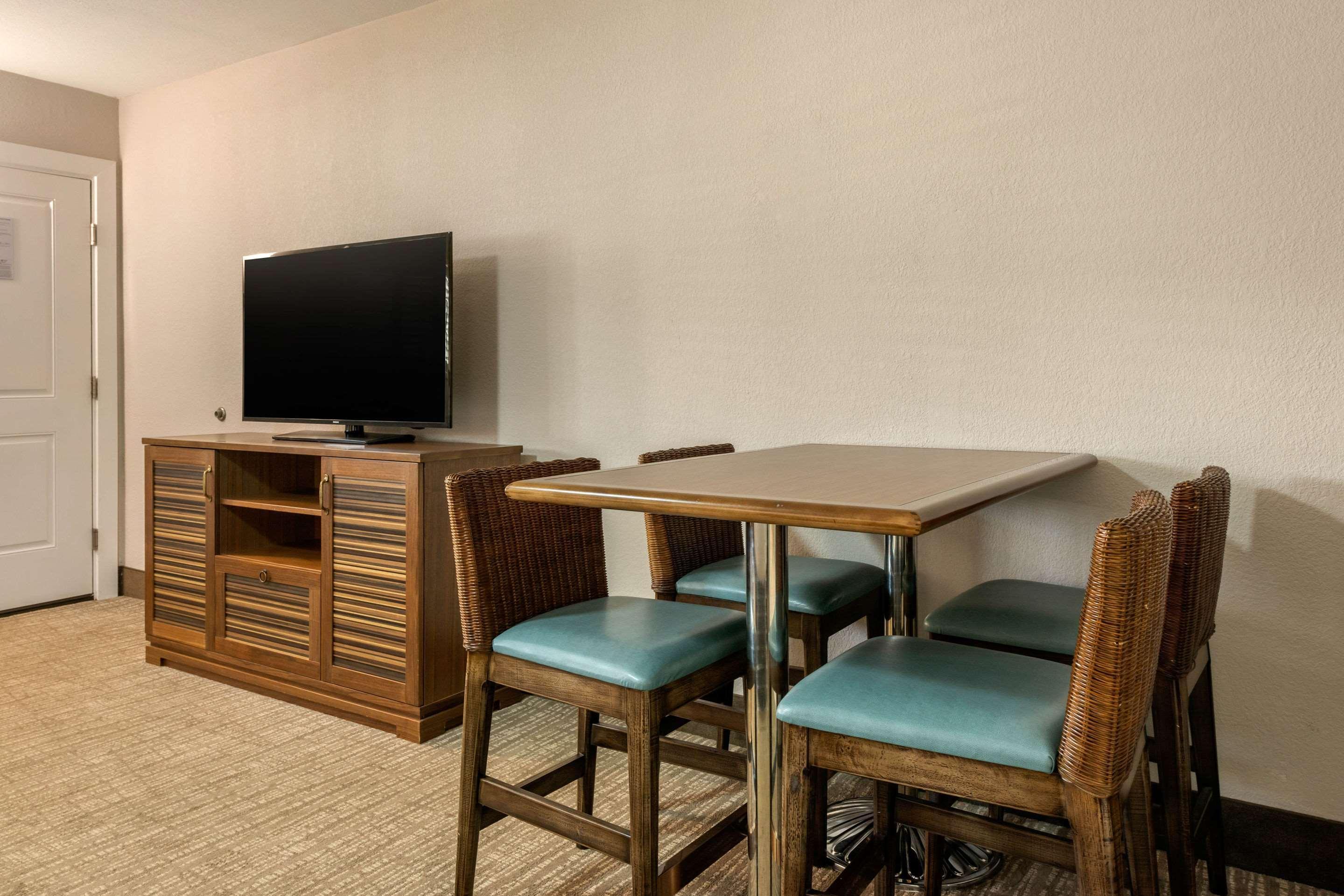 Seafarer Inn & Suites, Ascend Hotel Collection جزيرة جيكل المظهر الخارجي الصورة