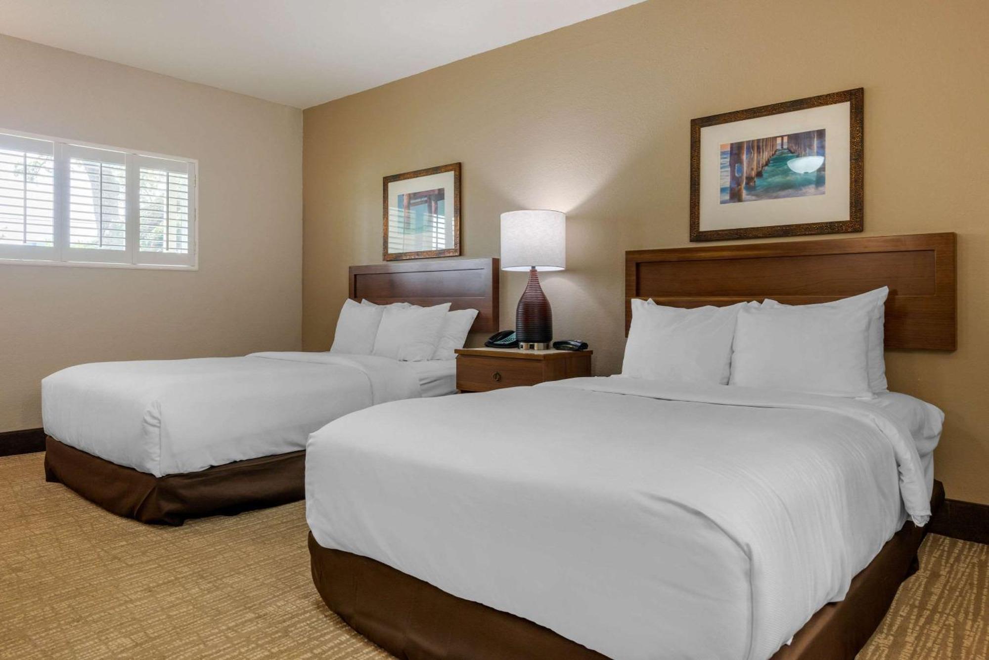 Seafarer Inn & Suites, Ascend Hotel Collection جزيرة جيكل المظهر الخارجي الصورة